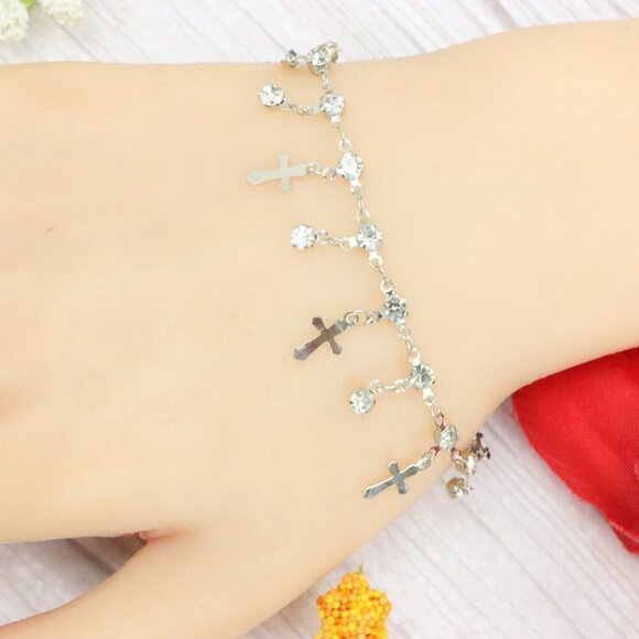 "Trendy Handmade Bracelet – A Thoughtful Gift for Girls & Women | UNVRC1317 - Picture 1 of 10